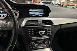 Musta Mercedes-Benz C 2013 kuva 18.