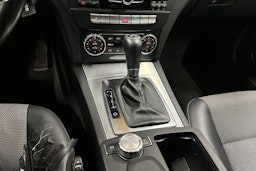 Musta Mercedes-Benz C 2013 kuva 20.