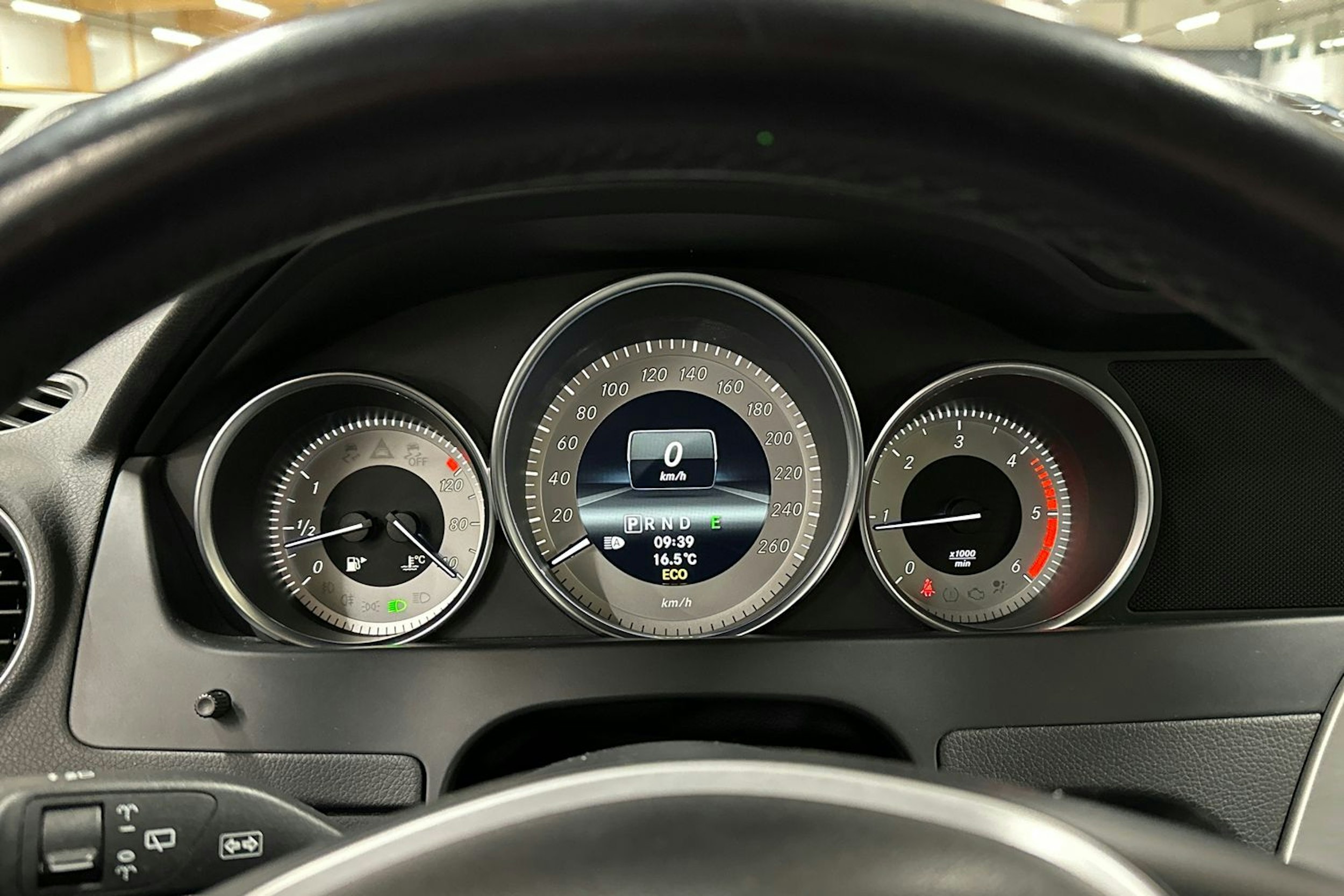 Musta Mercedes-Benz C 2013 kuva 22.