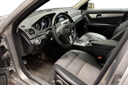 Harmaa Mercedes-Benz C 2013 kuva 3.