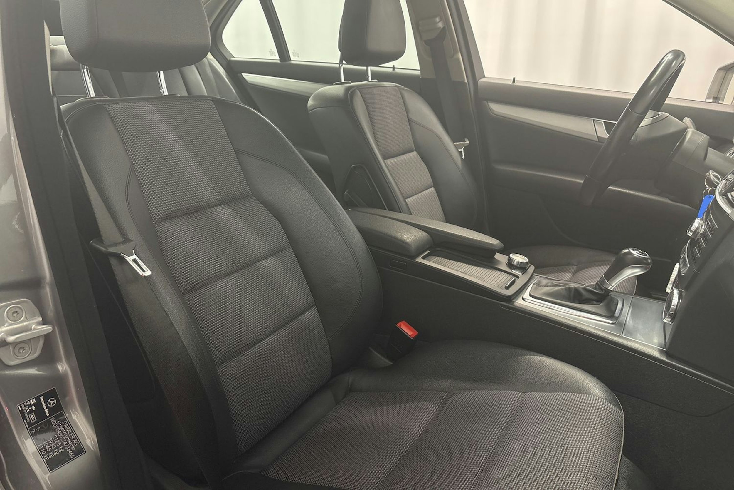 harmaa Mercedes-Benz C 2013 kuva 11.