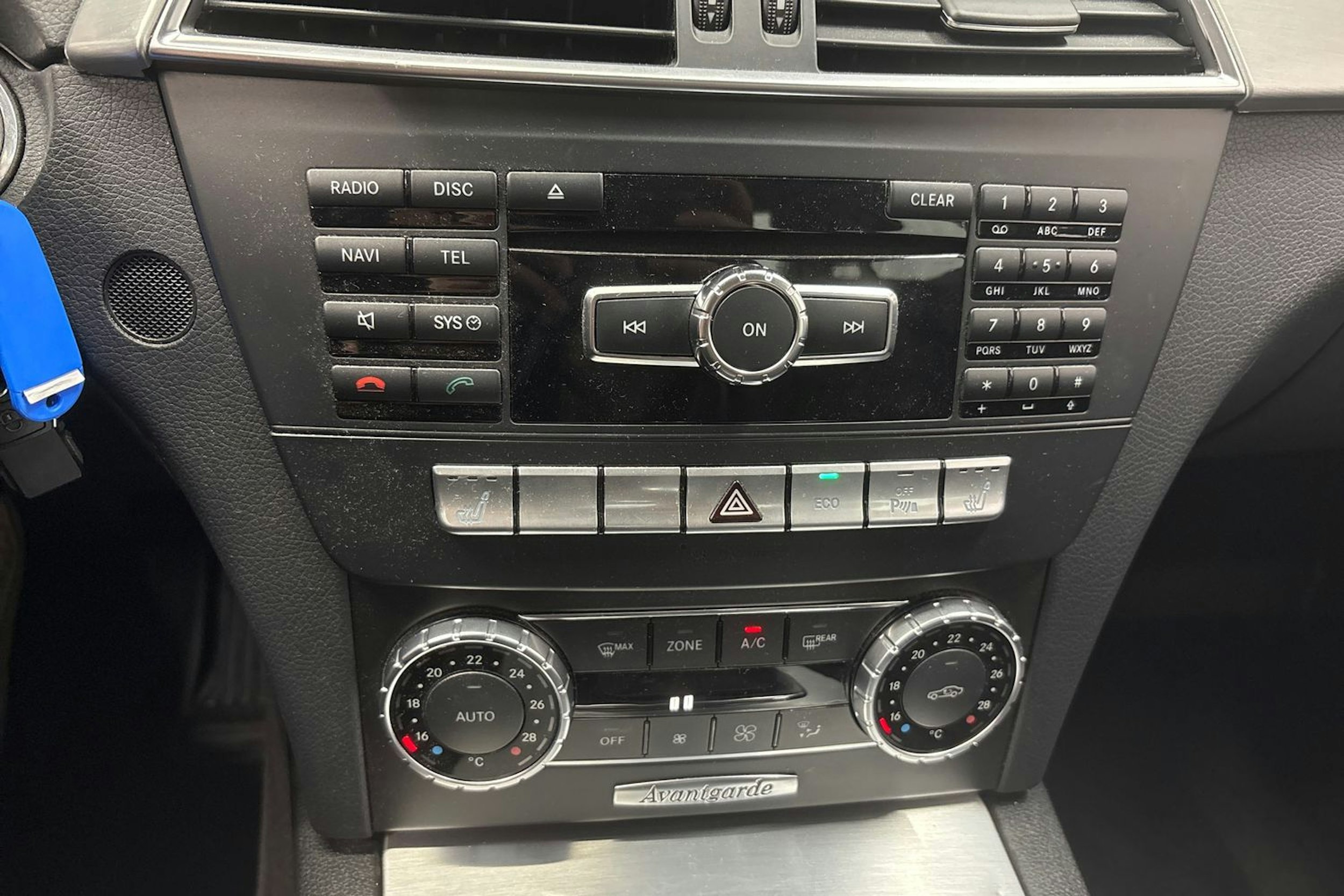 harmaa Mercedes-Benz C 2013 kuva 17.