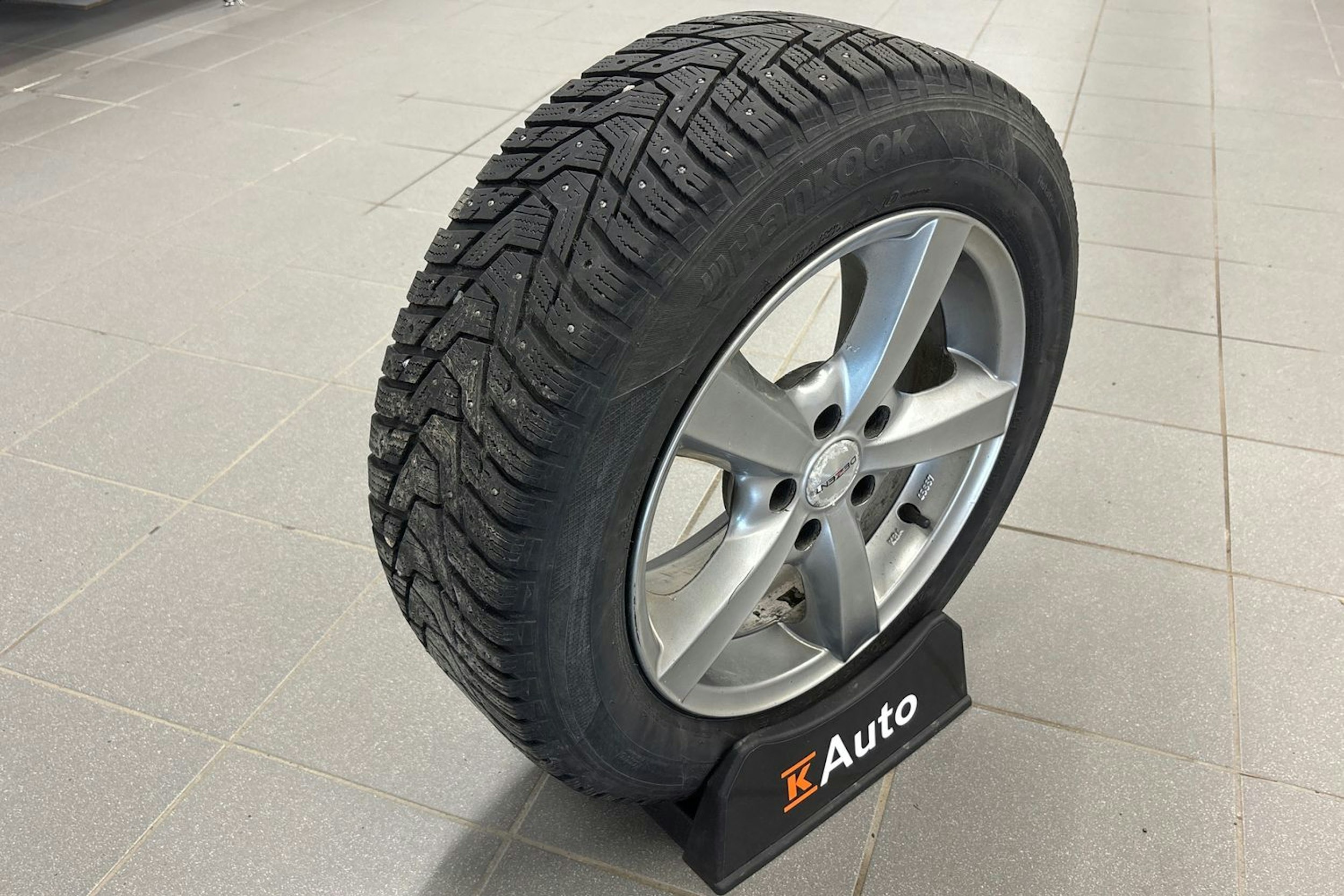 harmaa Mercedes-Benz C 2013 kuva 19.