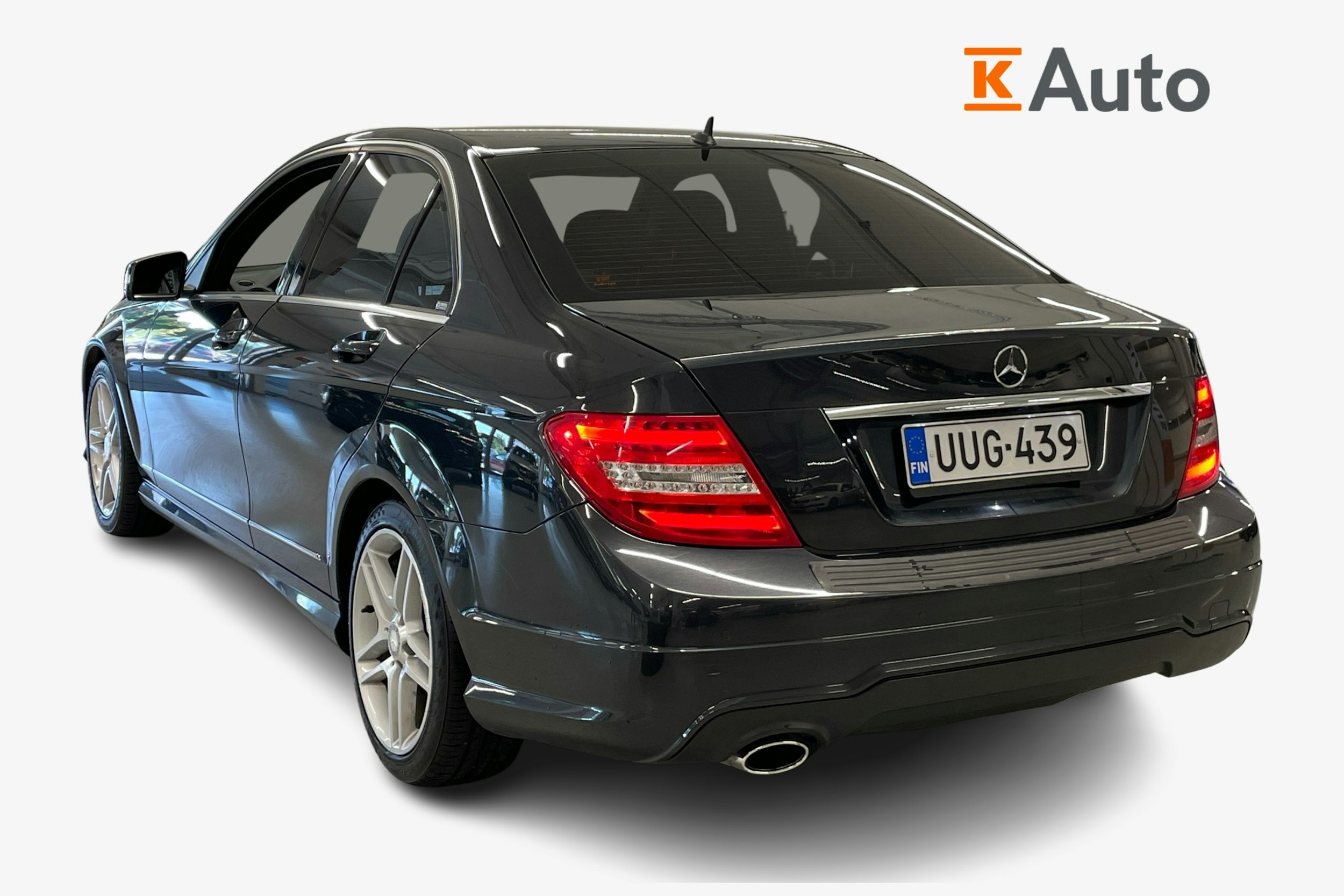 musta Mercedes-Benz C 2013 kuva 2.