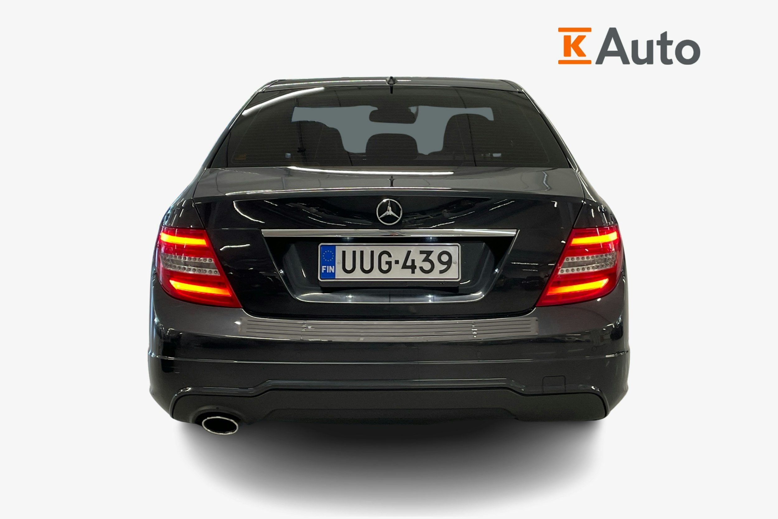 musta Mercedes-Benz C 2013 kuva 3.
