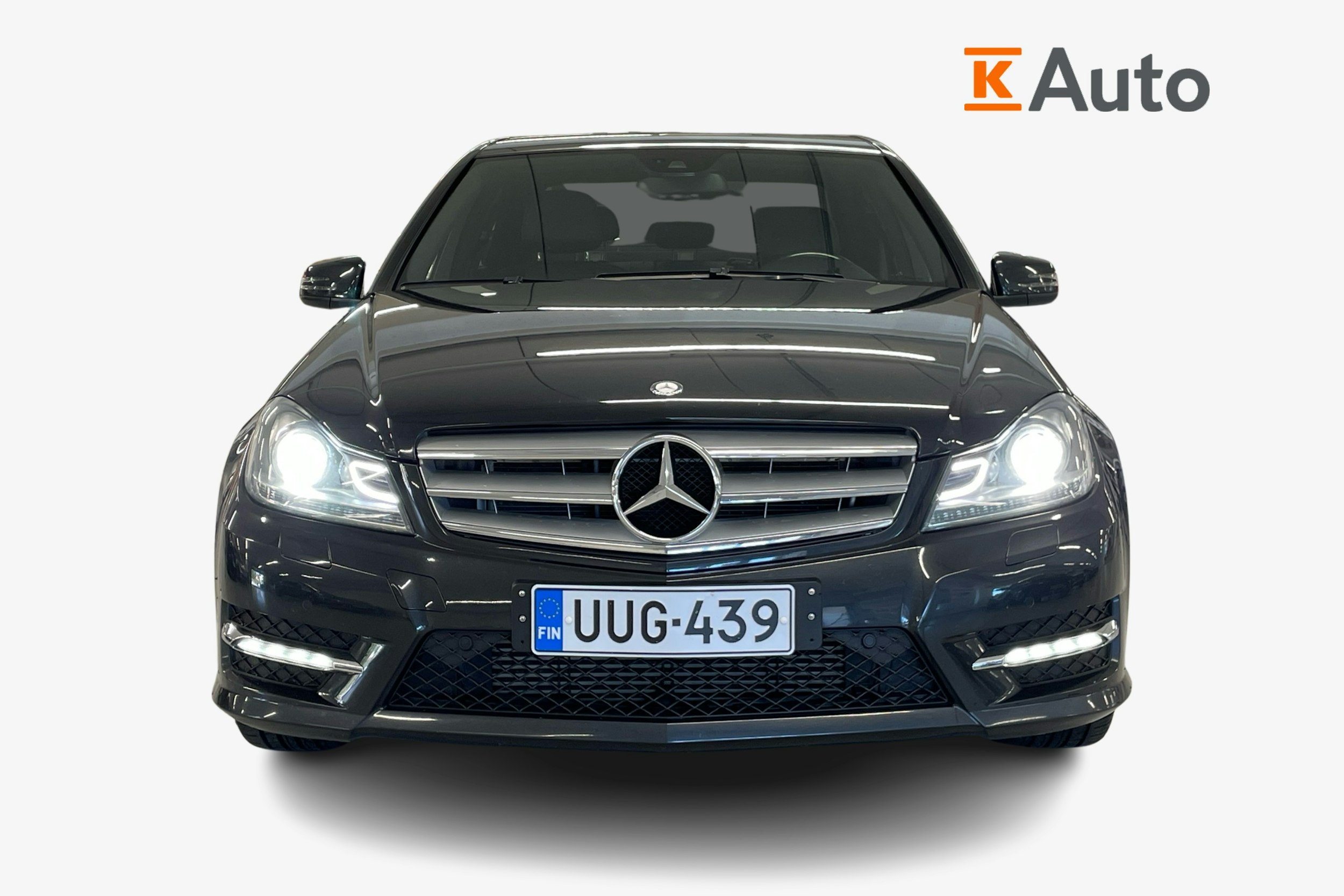 musta Mercedes-Benz C 2013 kuva 4.