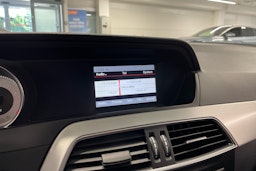 musta Mercedes-Benz C 2013 kuva 15.
