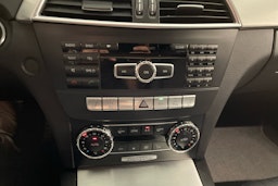 musta Mercedes-Benz C 2013 kuva 18.