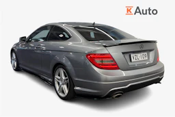 Harmaa Mercedes-Benz C 2013 kuva 2.