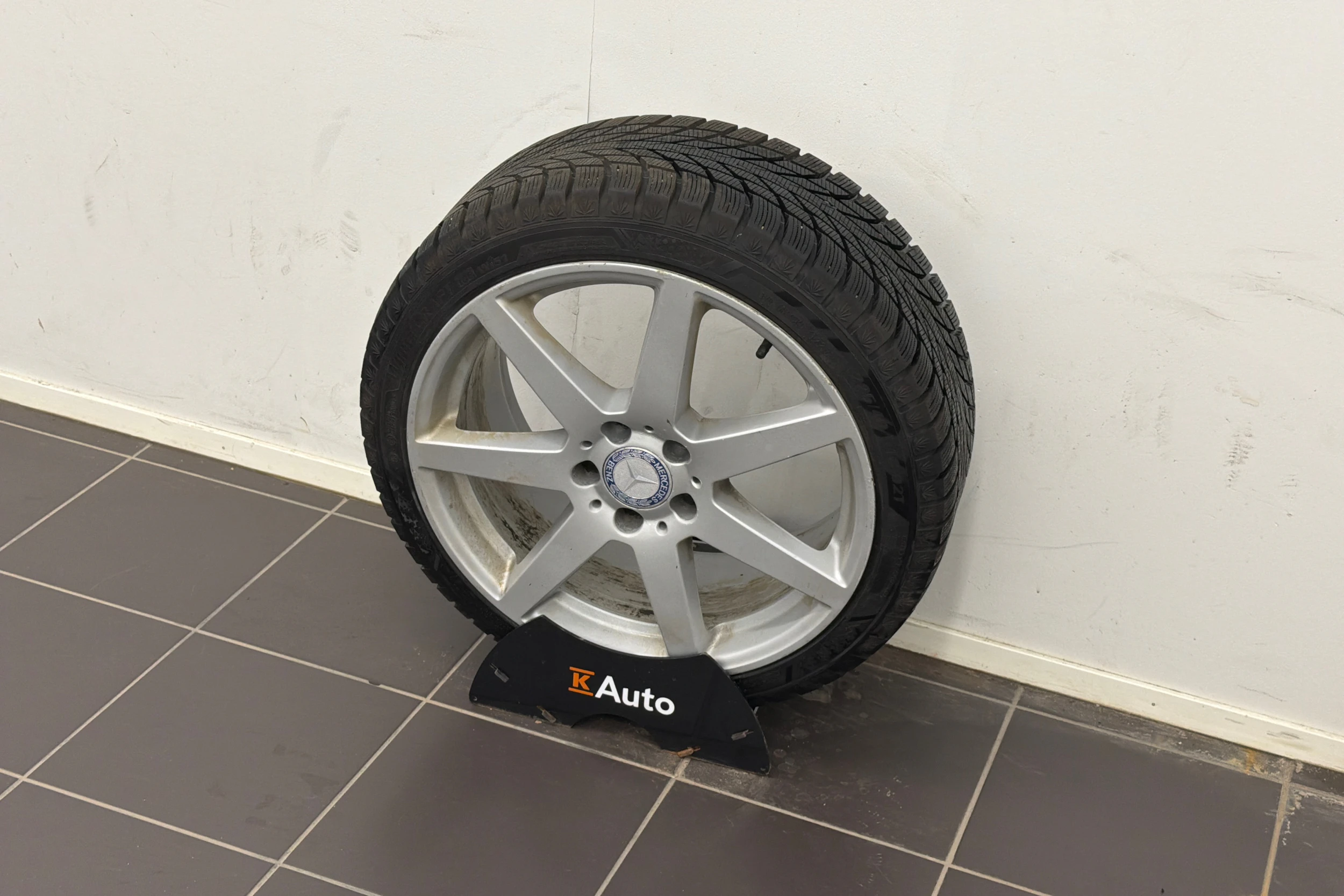 Harmaa Mercedes-Benz C 2013 kuva 10.