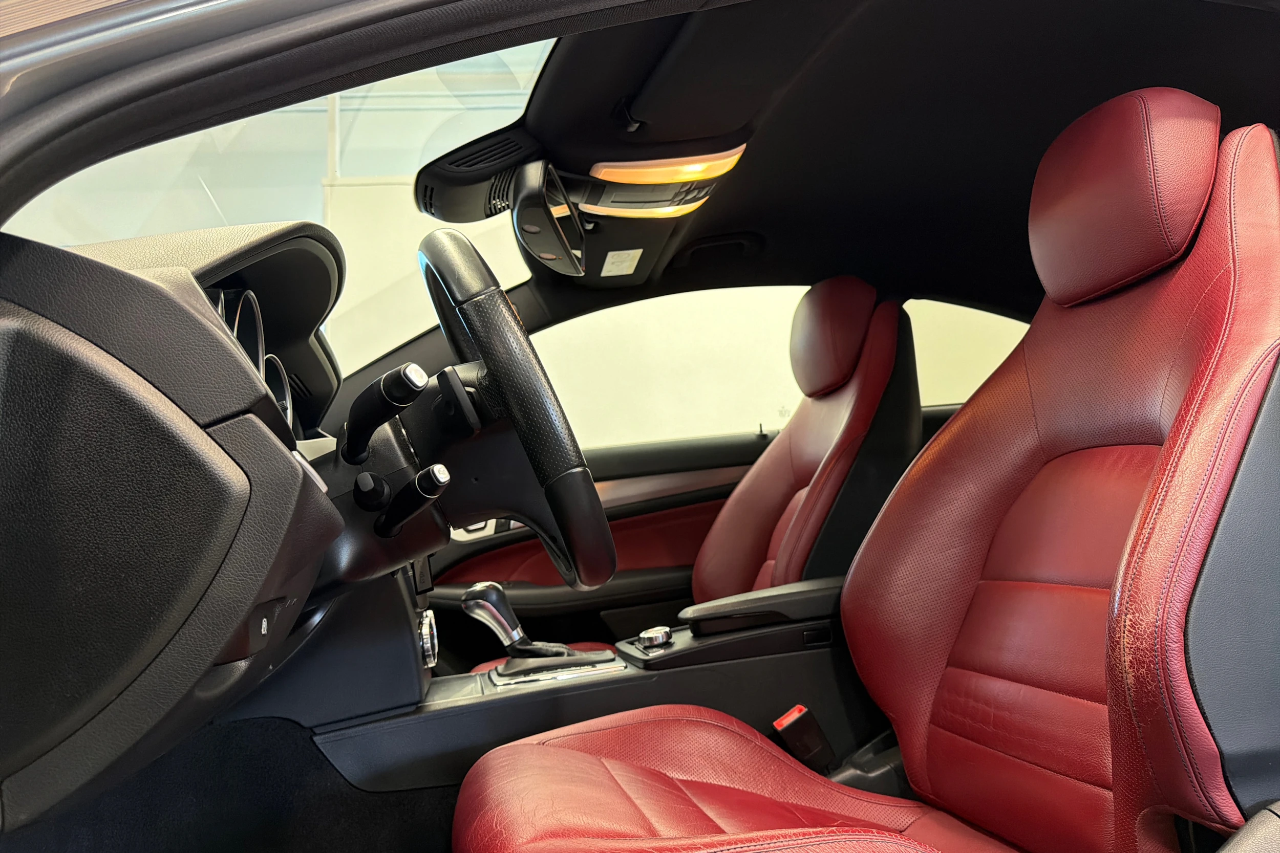 Harmaa Mercedes-Benz C 2013 kuva 11.