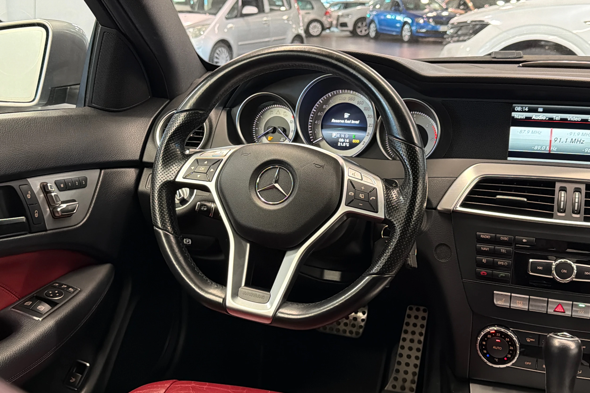 Harmaa Mercedes-Benz C 2013 kuva 12.
