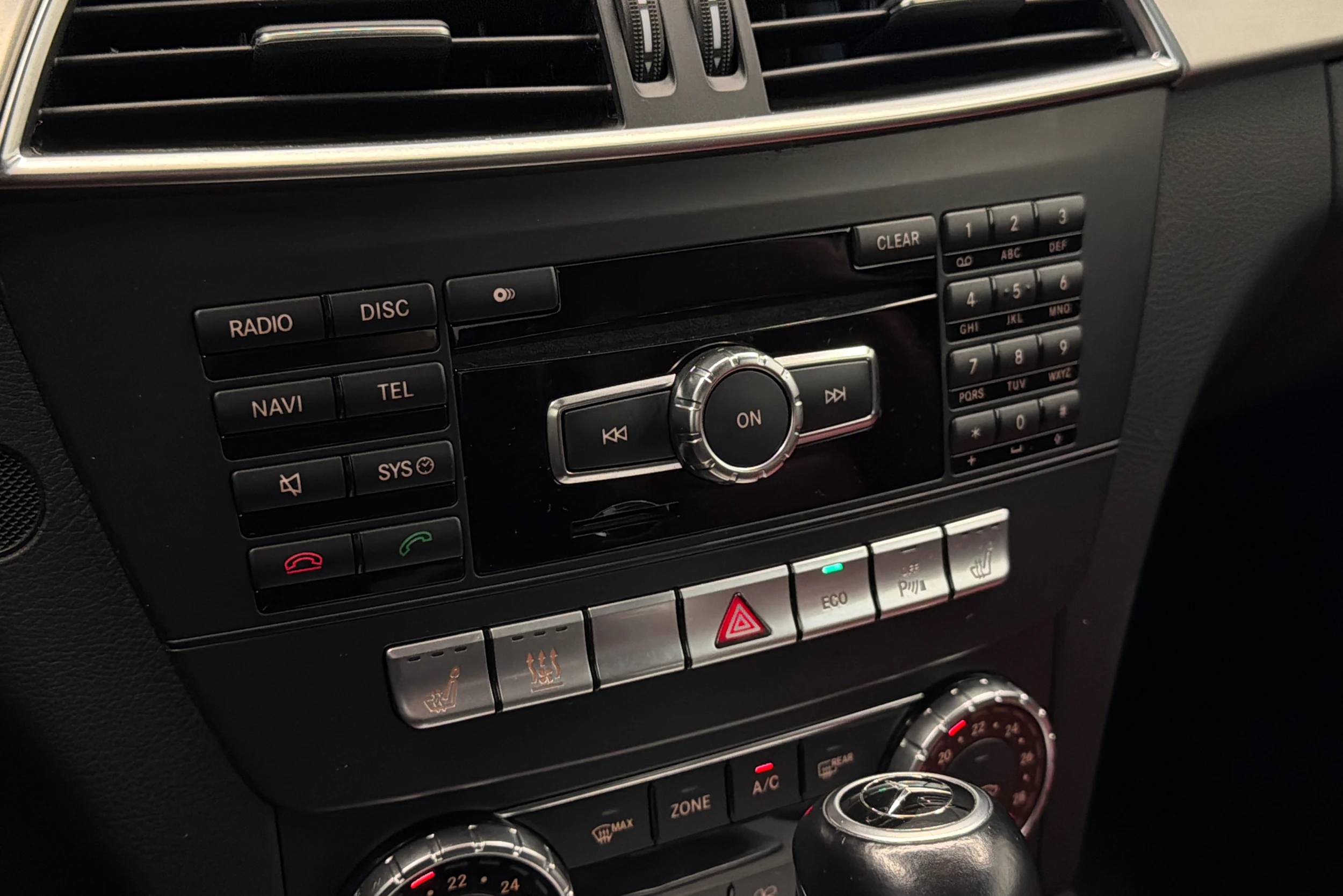 Harmaa Mercedes-Benz C 2013 kuva 21.