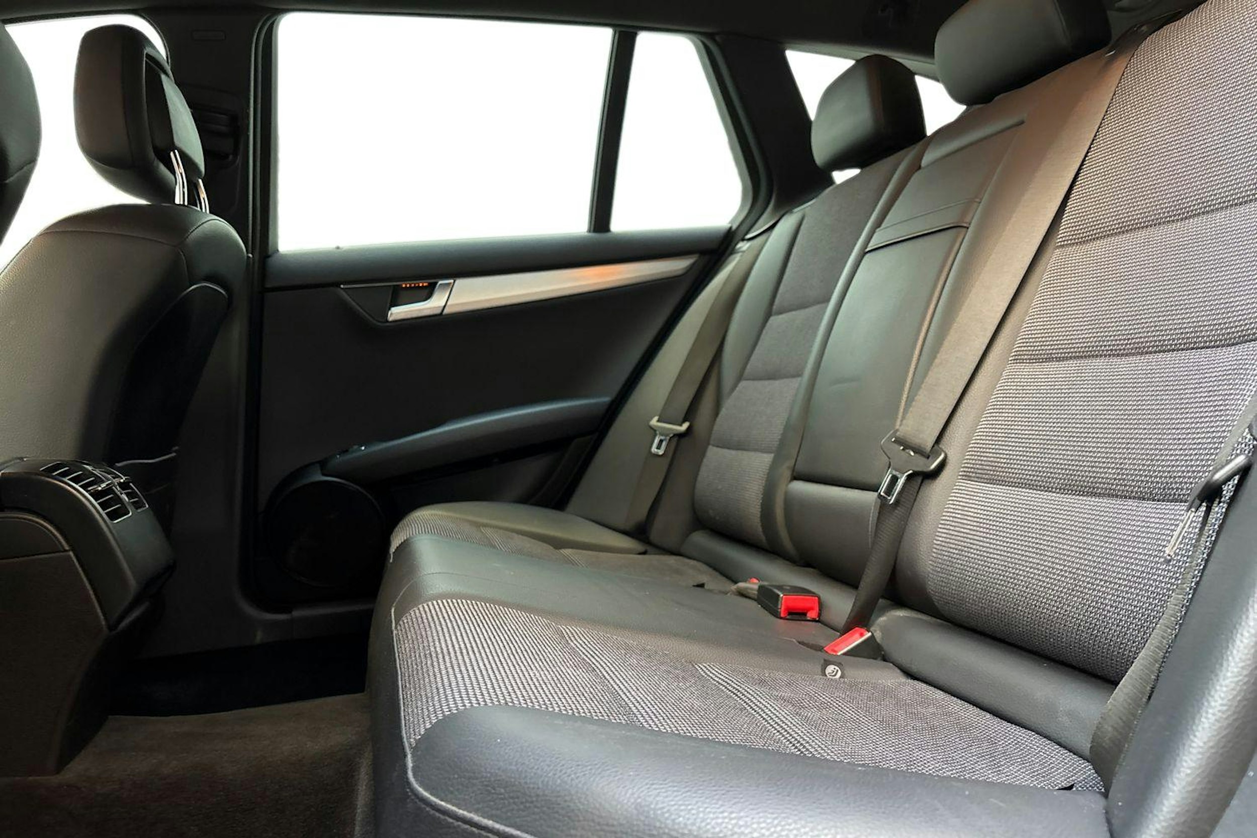 harmaa Mercedes-Benz C 2014 kuva 10.