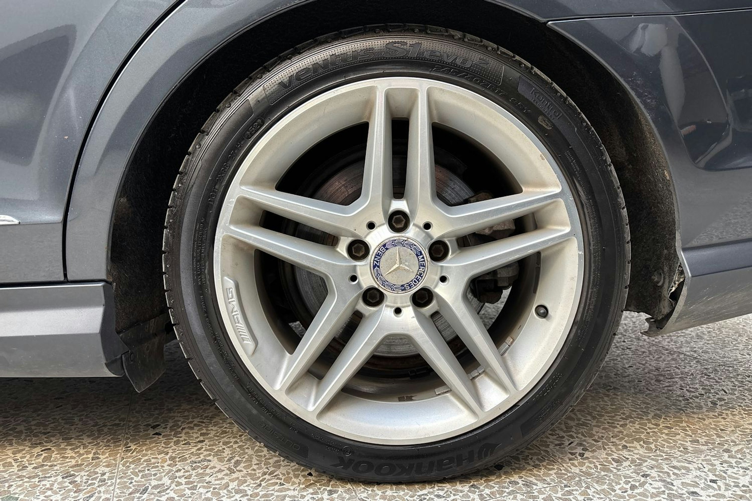 harmaa Mercedes-Benz C 2014 kuva 11.