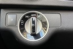 harmaa Mercedes-Benz C 2014 kuva 19.