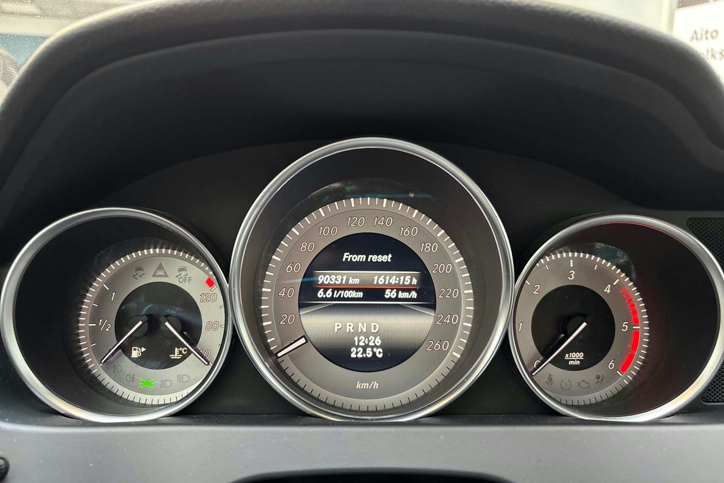 harmaa Mercedes-Benz C 2014 kuva 21.