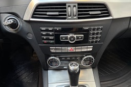 harmaa Mercedes-Benz C 2014 kuva 27.
