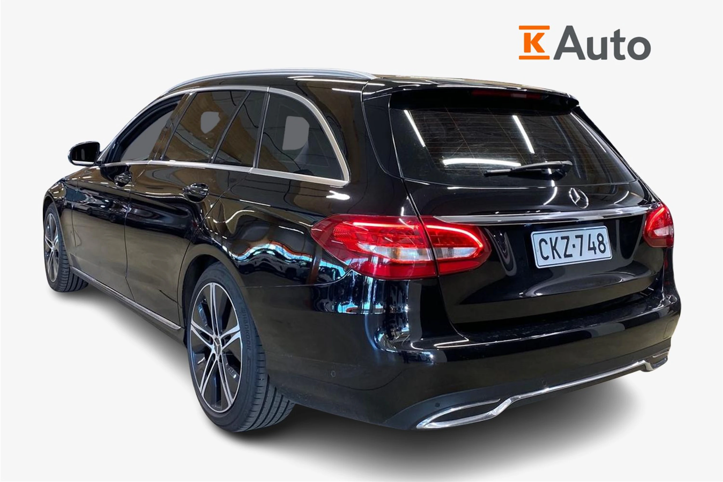 musta Mercedes-Benz C 2014 kuva 2.