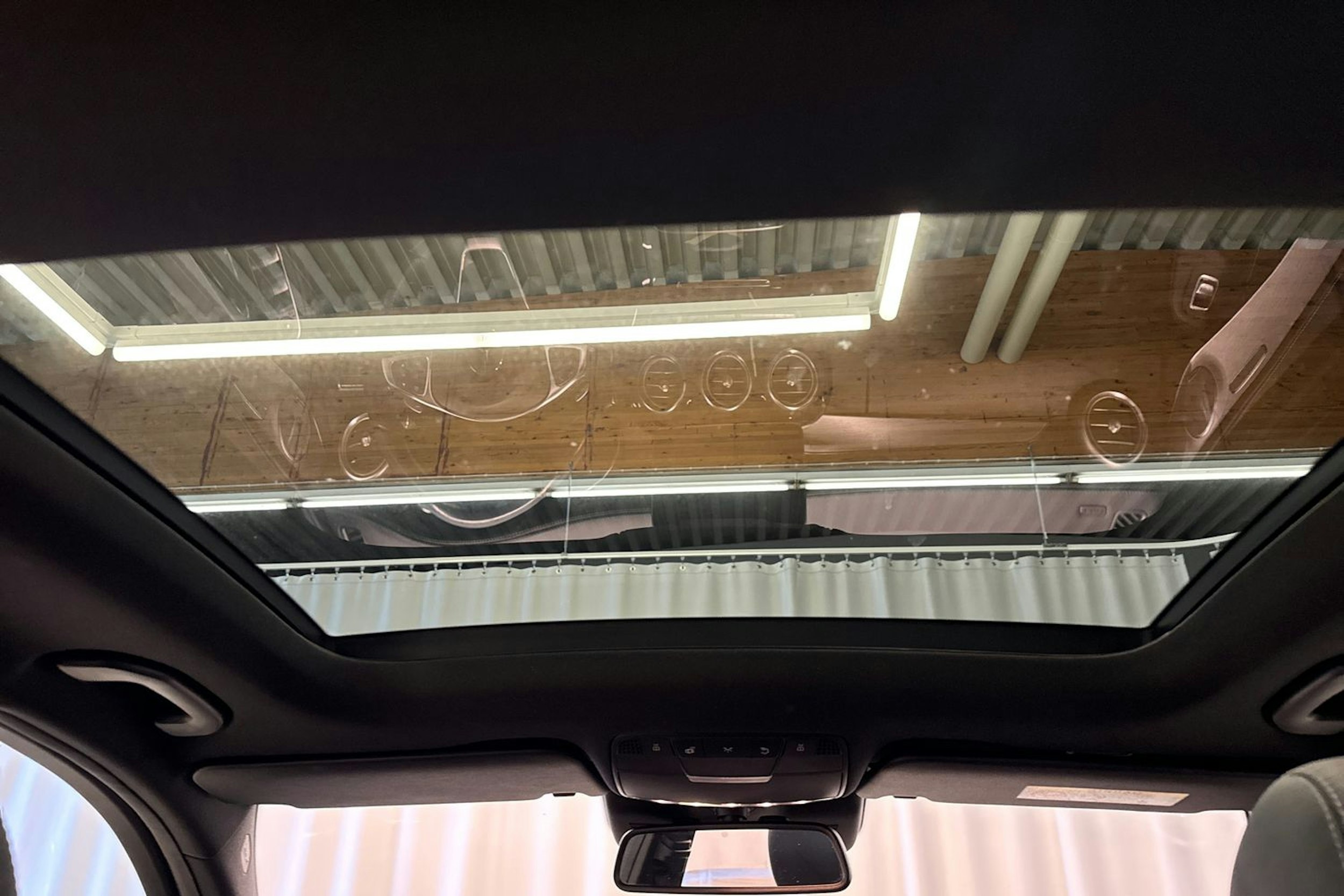 valkoinen Mercedes-Benz C 2014 kuva 34.