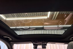 valkoinen Mercedes-Benz C 2014 kuva 34.