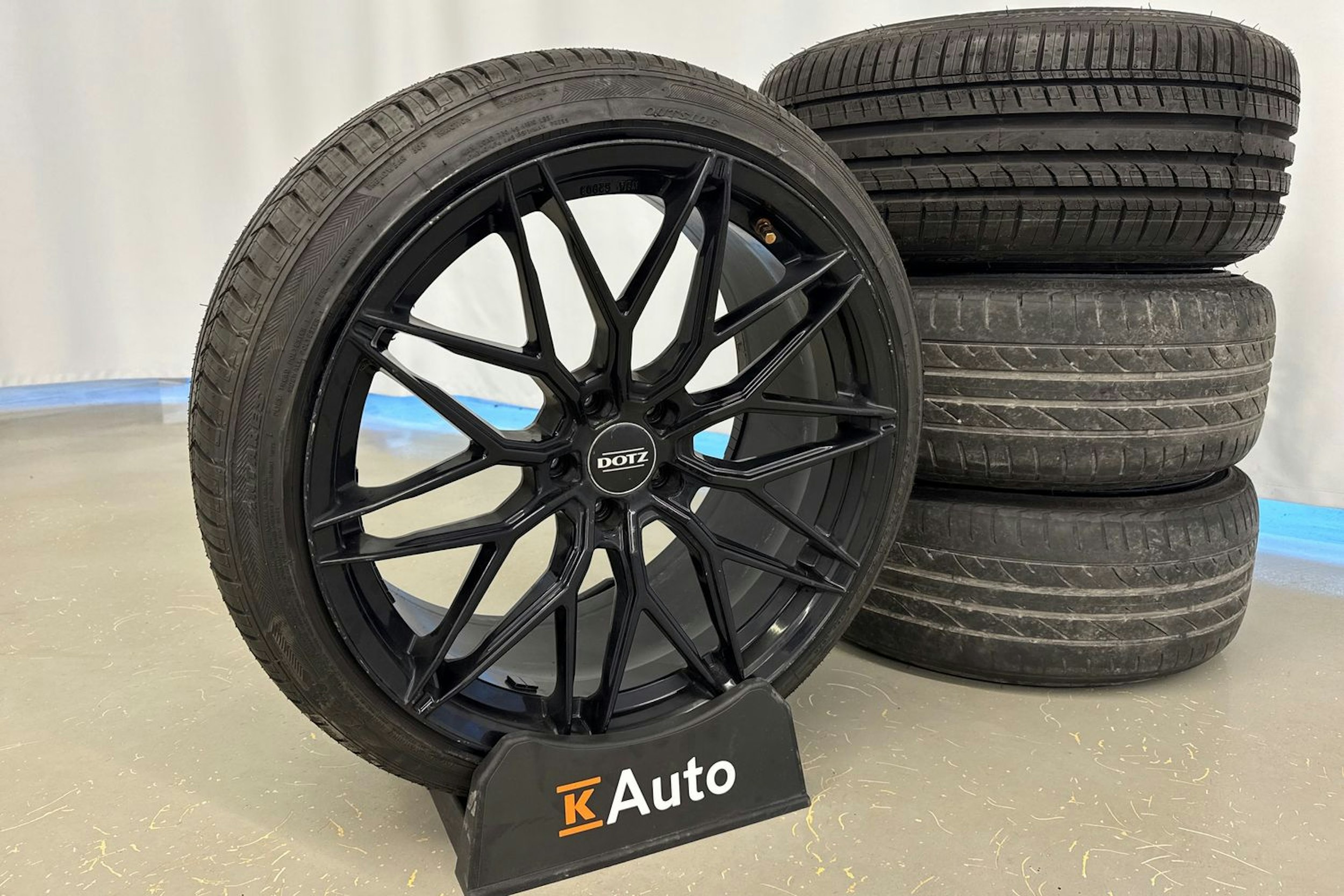 valkoinen Mercedes-Benz C 2014 kuva 37.