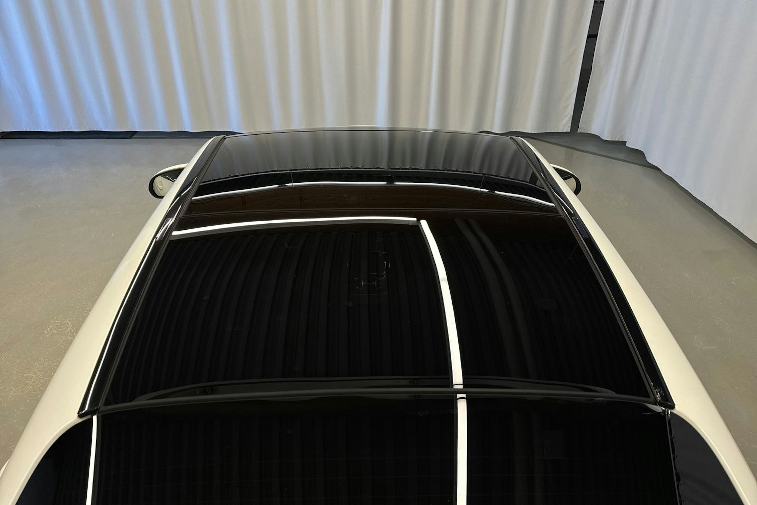 valkoinen Mercedes-Benz C 2014 kuva 39.