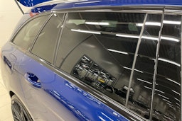 Sininen Mercedes-Benz C 2014 kuva 27.