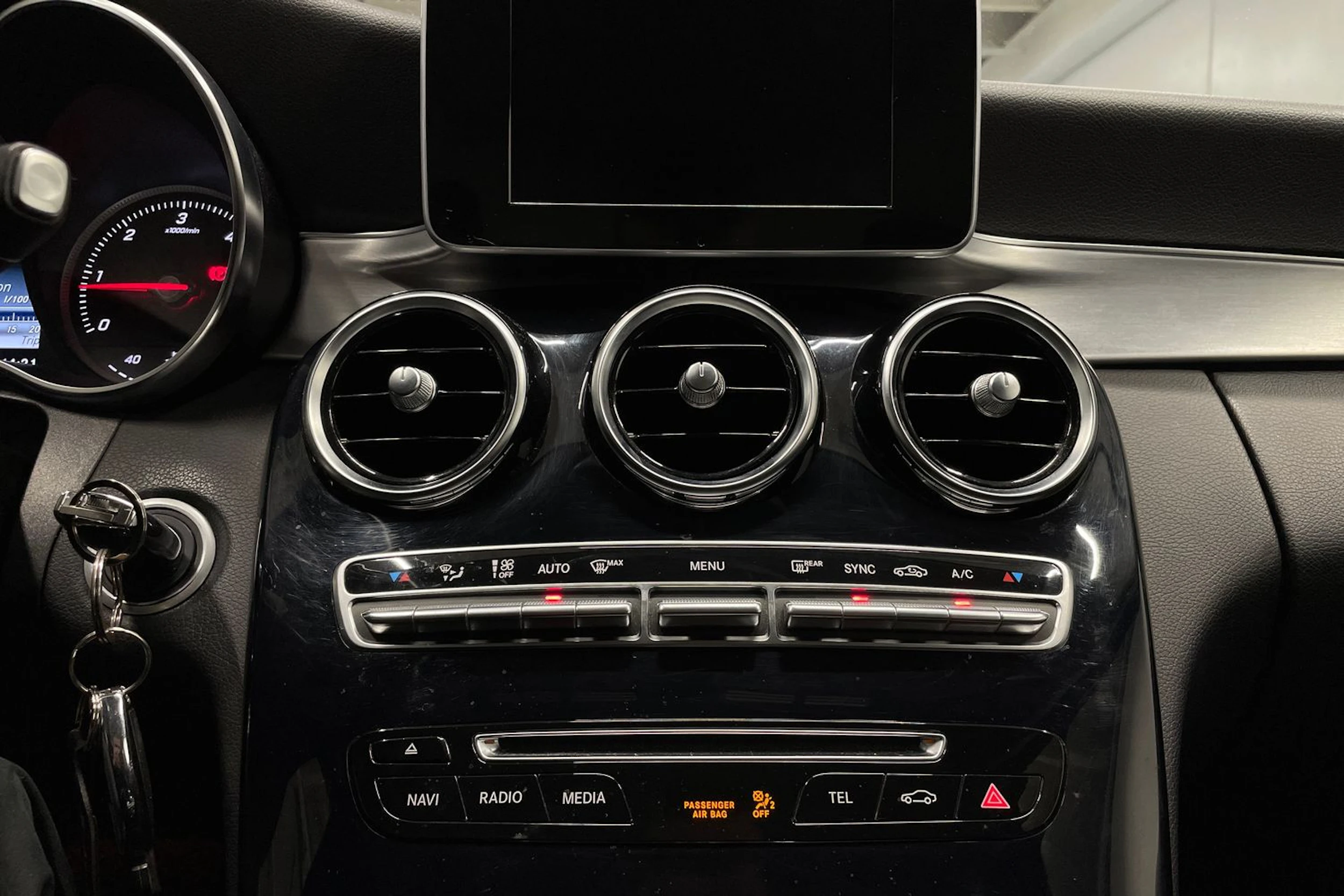 Hopea Mercedes-Benz C 2014 kuva 18.