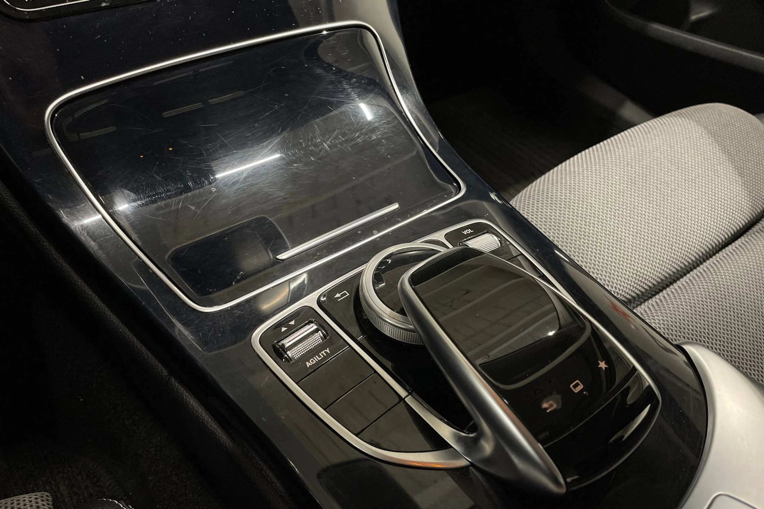 Hopea Mercedes-Benz C 2014 kuva 19.