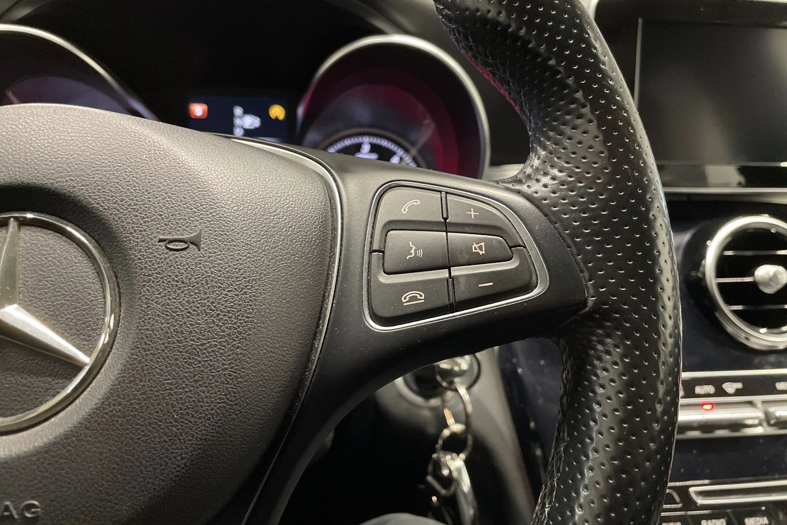 Hopea Mercedes-Benz C 2014 kuva 22.
