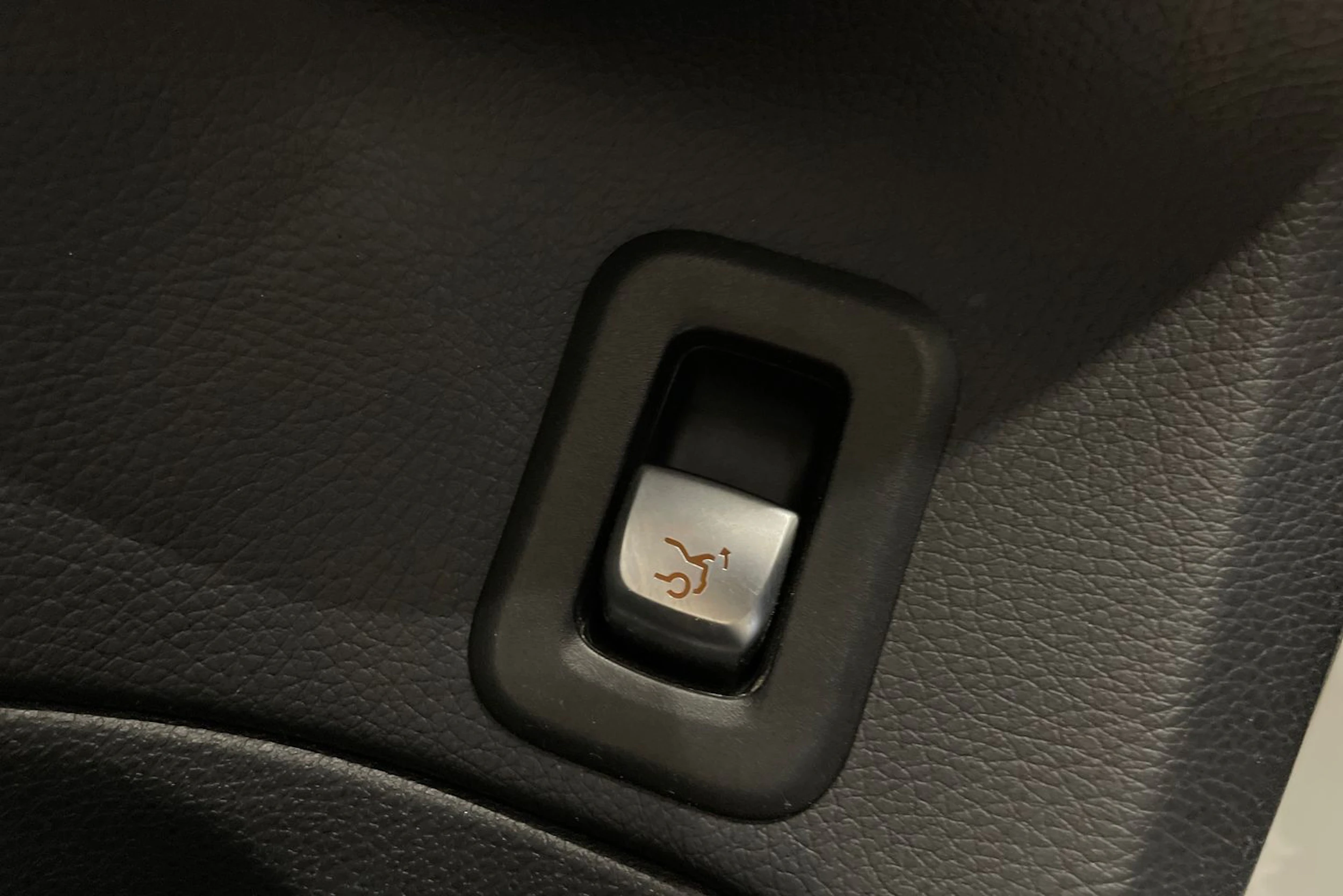 Hopea Mercedes-Benz C 2014 kuva 23.
