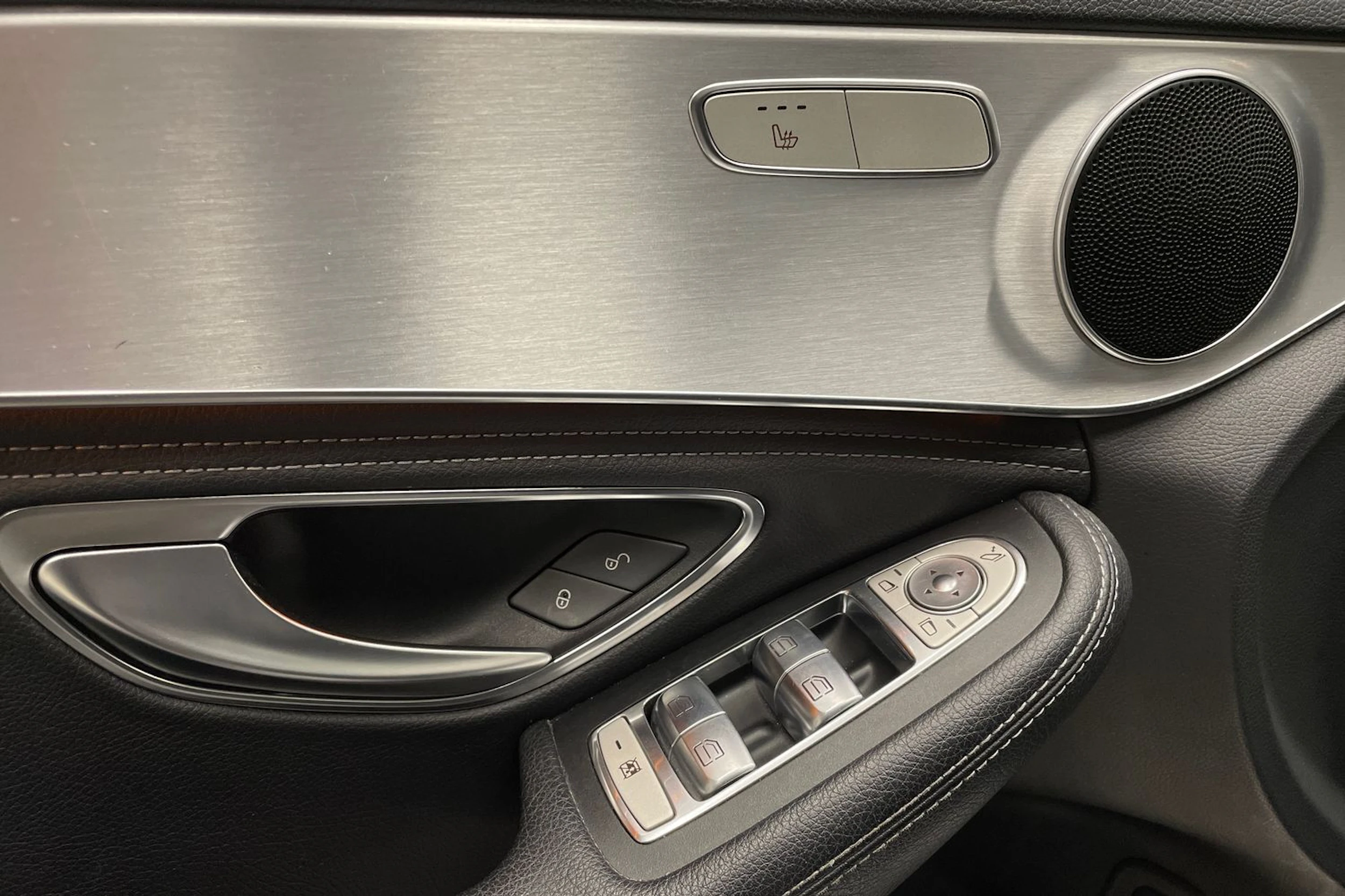 Hopea Mercedes-Benz C 2014 kuva 24.