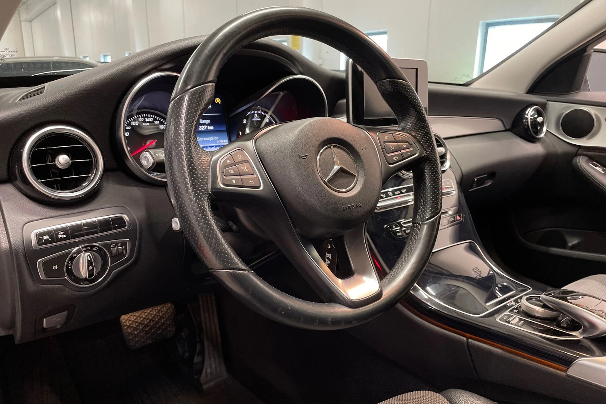 Hopea Mercedes-Benz C 2014 kuva 27.