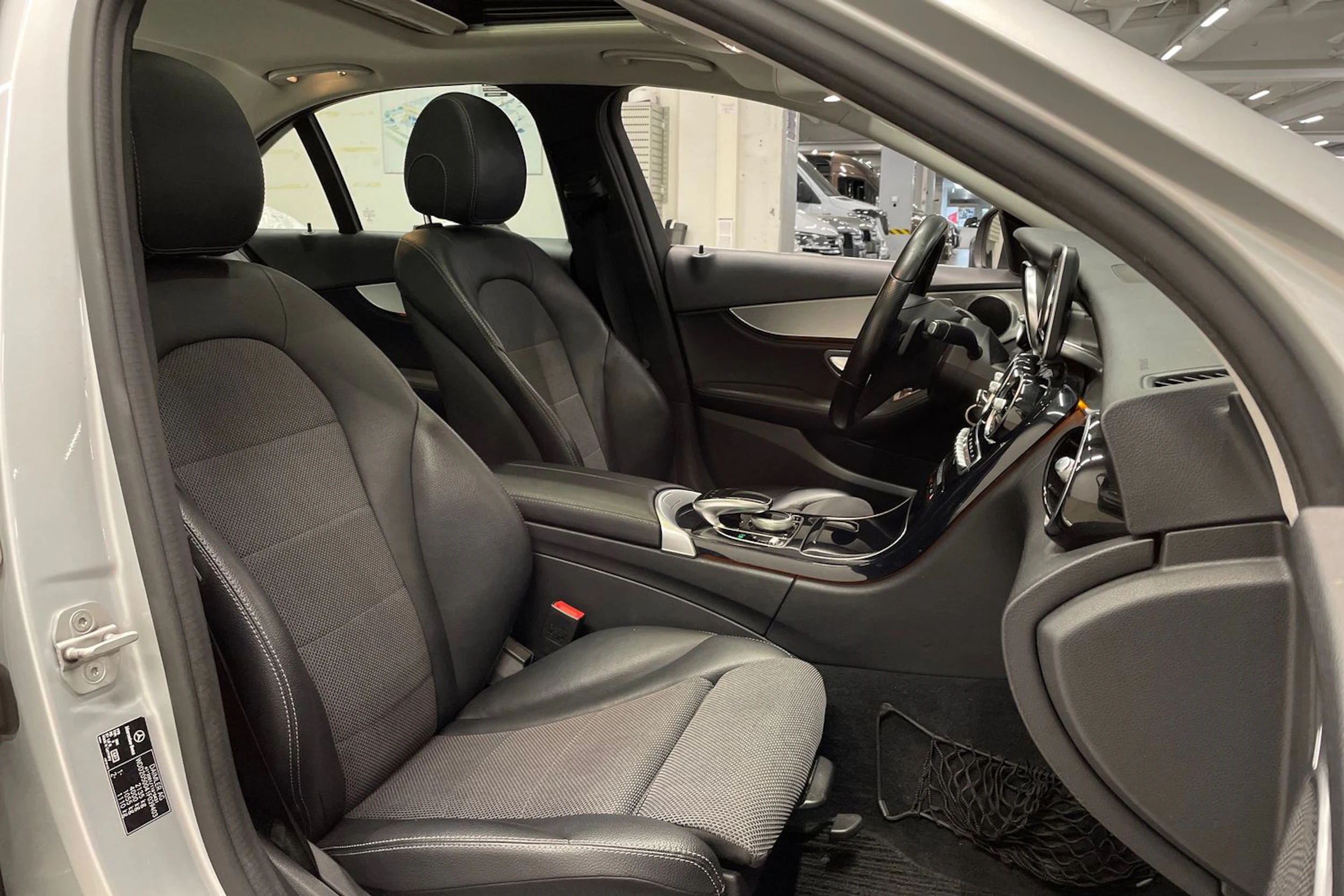 Hopea Mercedes-Benz C 2014 kuva 28.