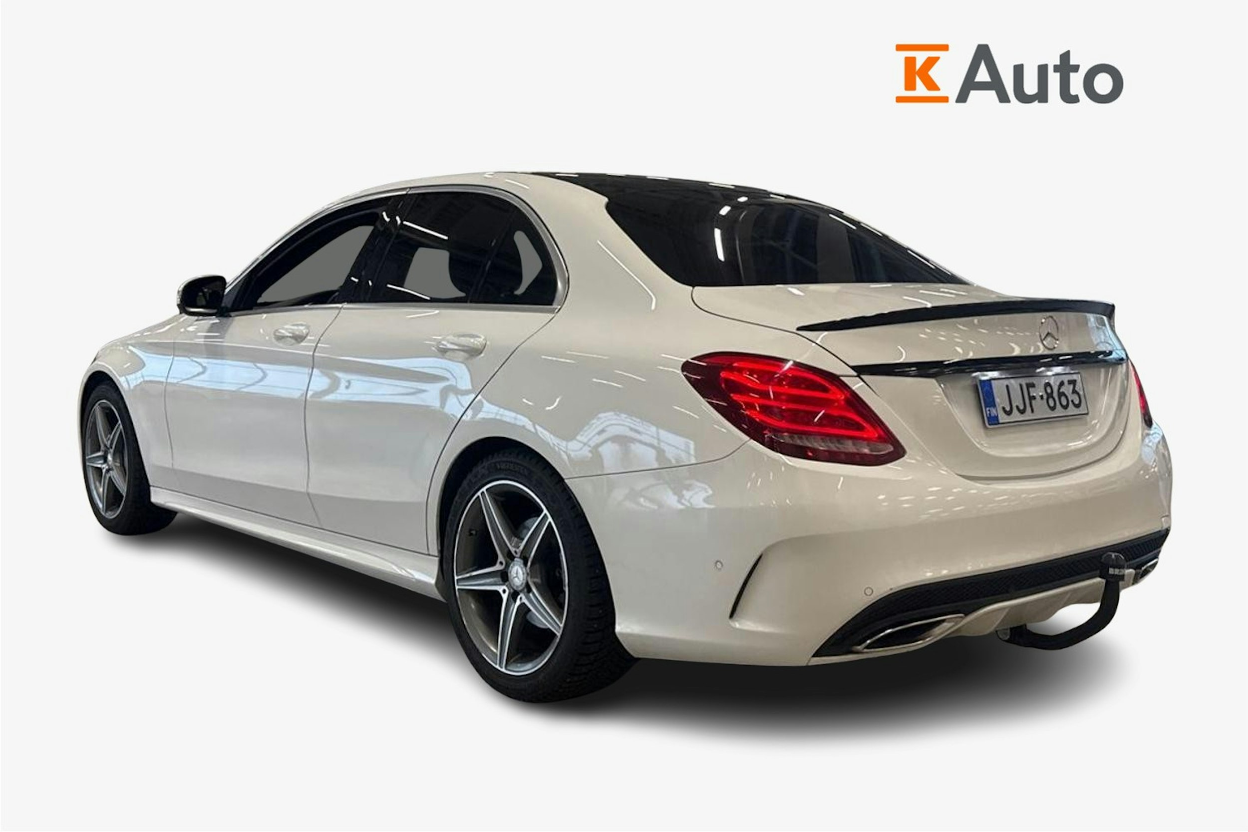 valkoinen Mercedes-Benz C 2014 kuva 2.