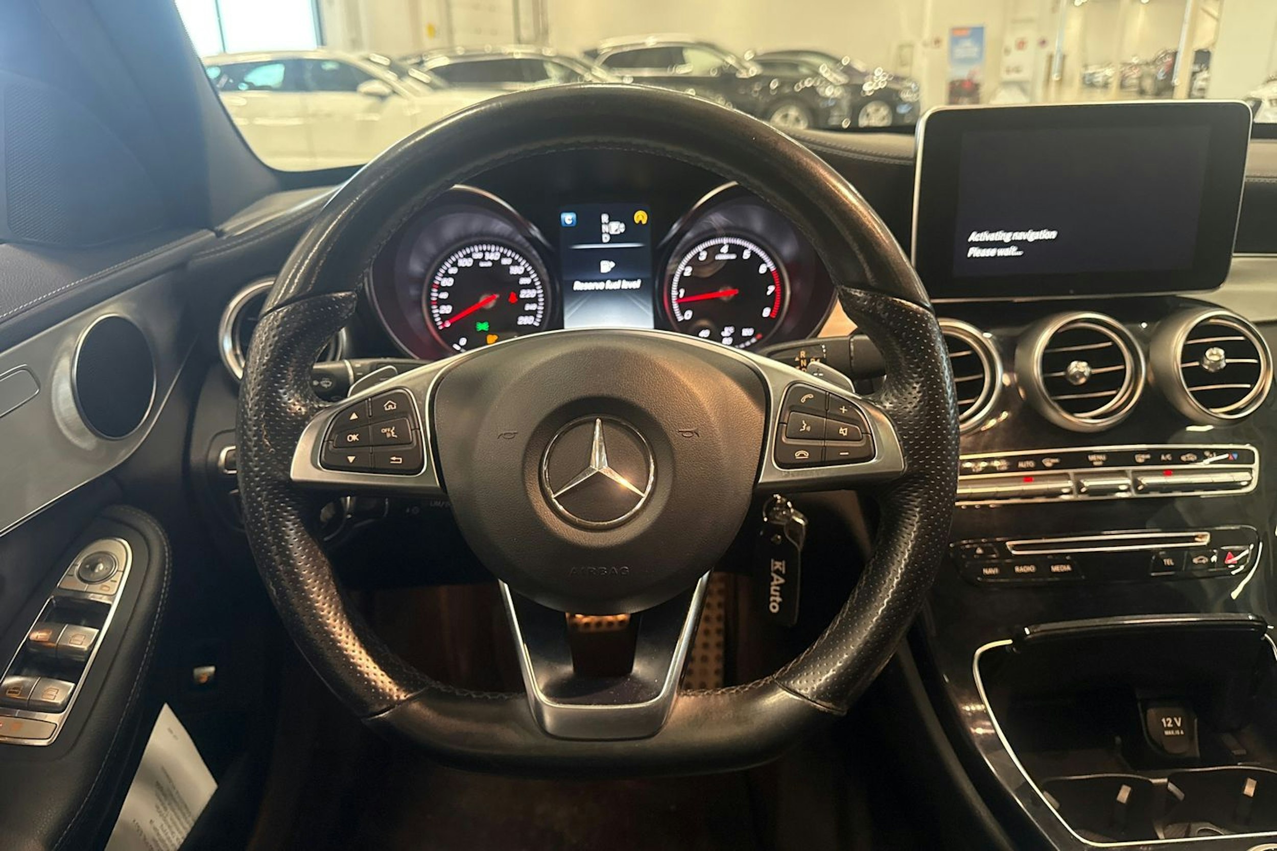 valkoinen Mercedes-Benz C 2014 kuva 11.