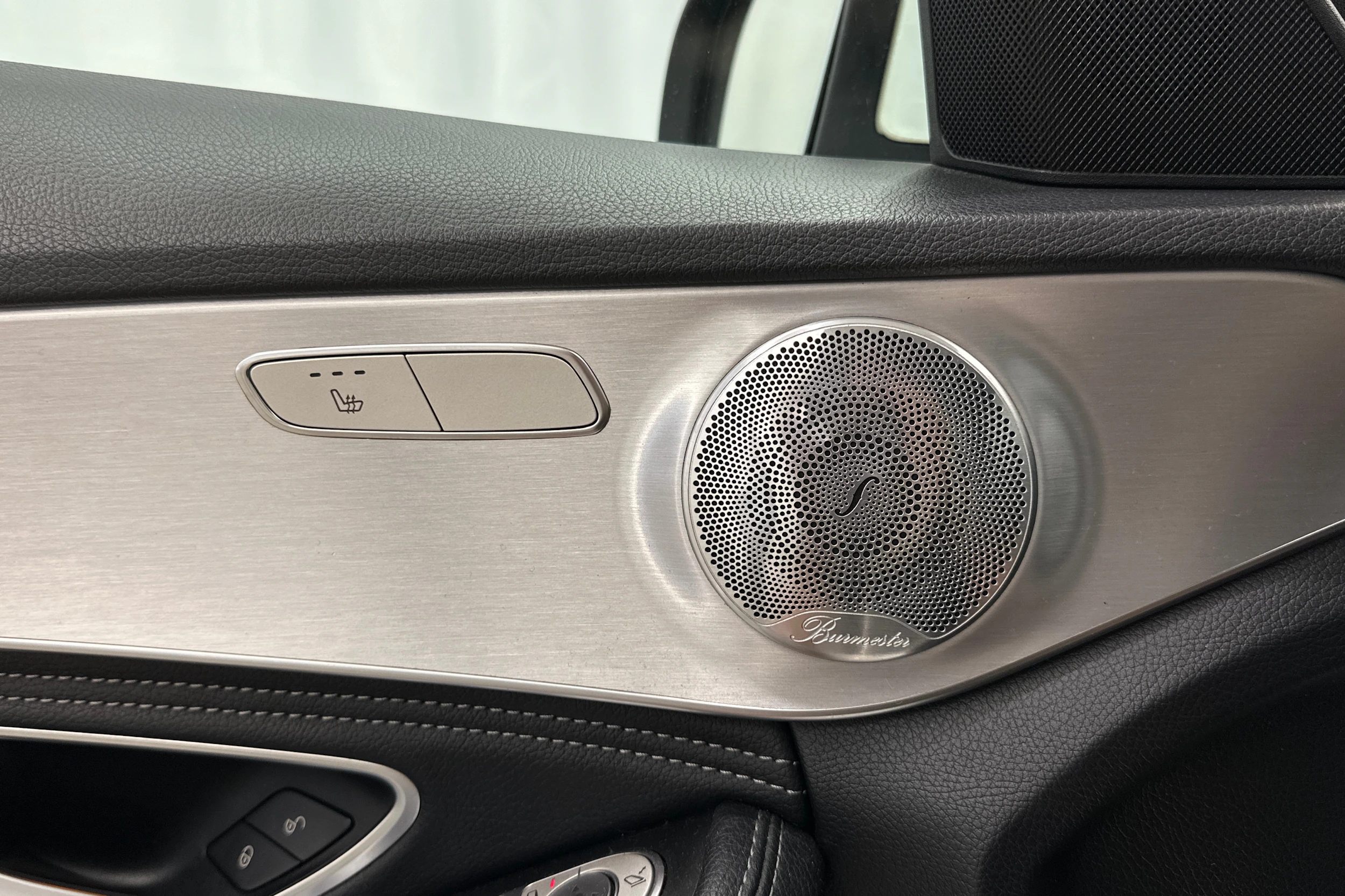 valkoinen Mercedes-Benz C 2014 kuva 6.