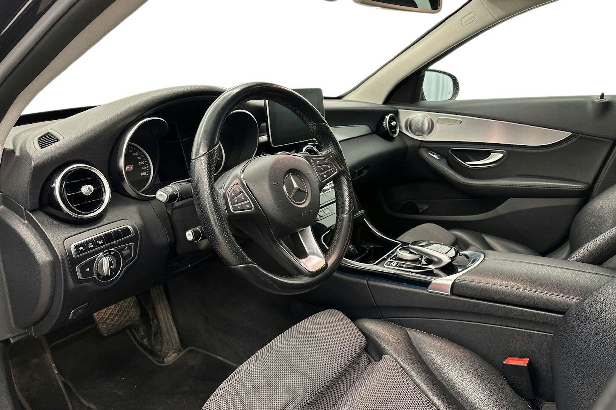 musta Mercedes-Benz C 2014 kuva 7.