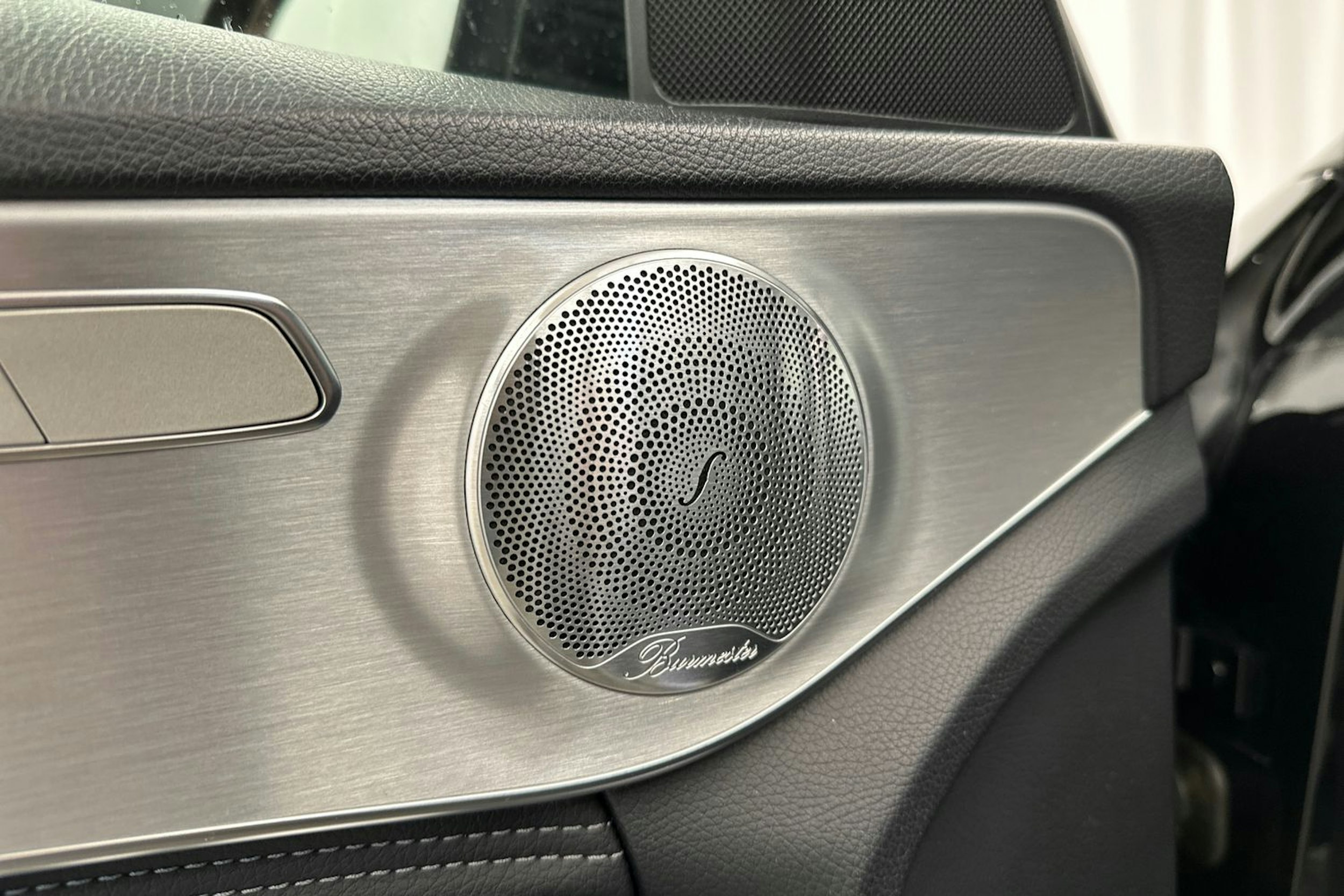 musta Mercedes-Benz C 2014 kuva 15.