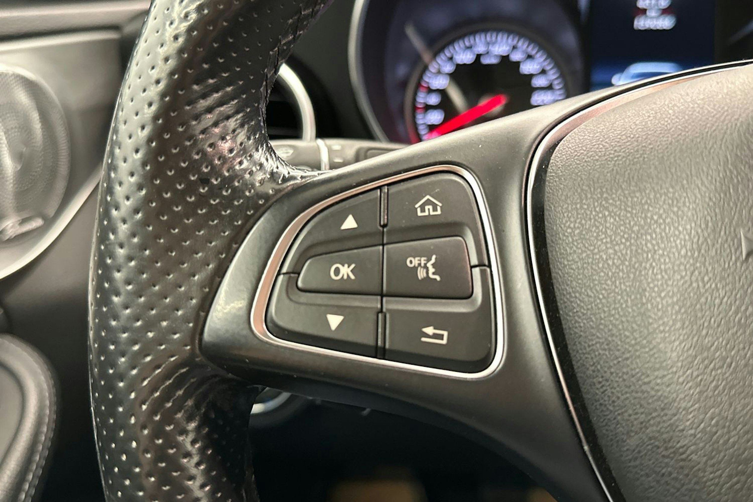 musta Mercedes-Benz C 2014 kuva 17.