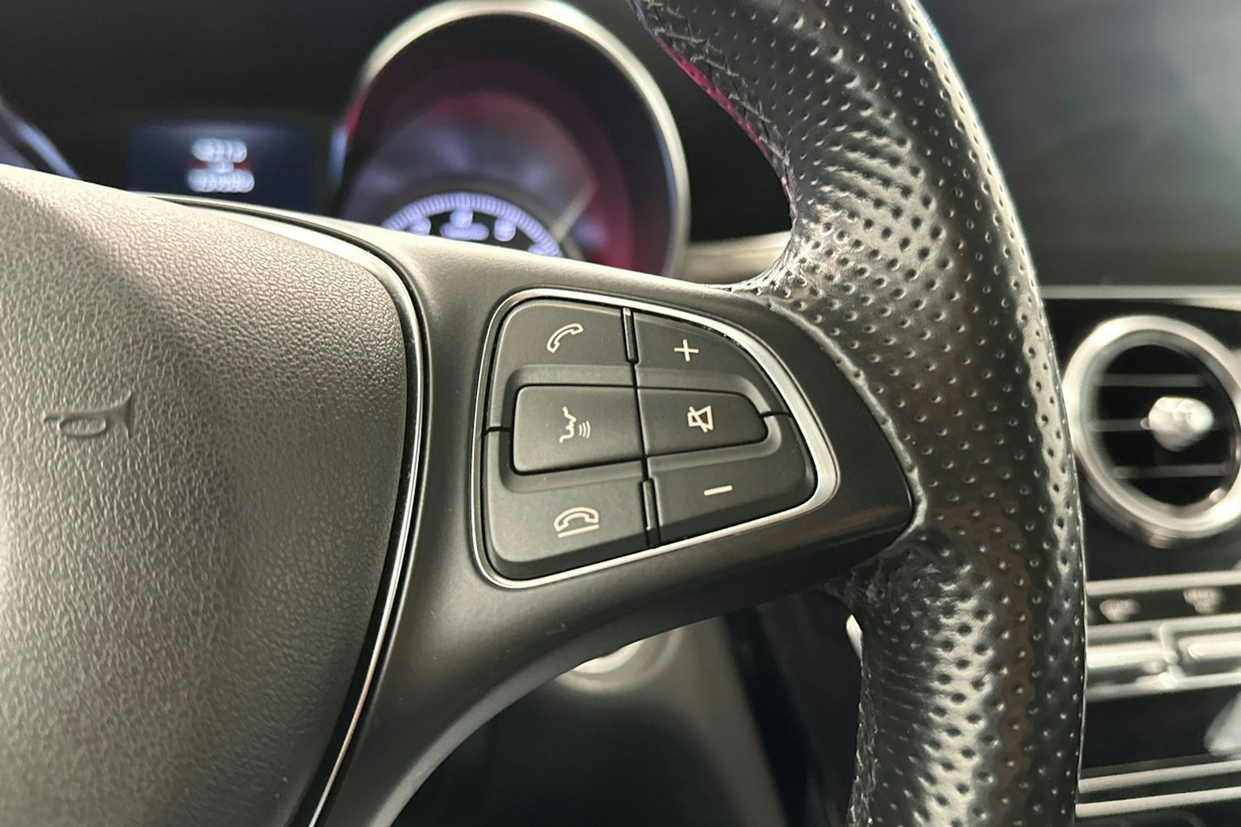 musta Mercedes-Benz C 2014 kuva 18.