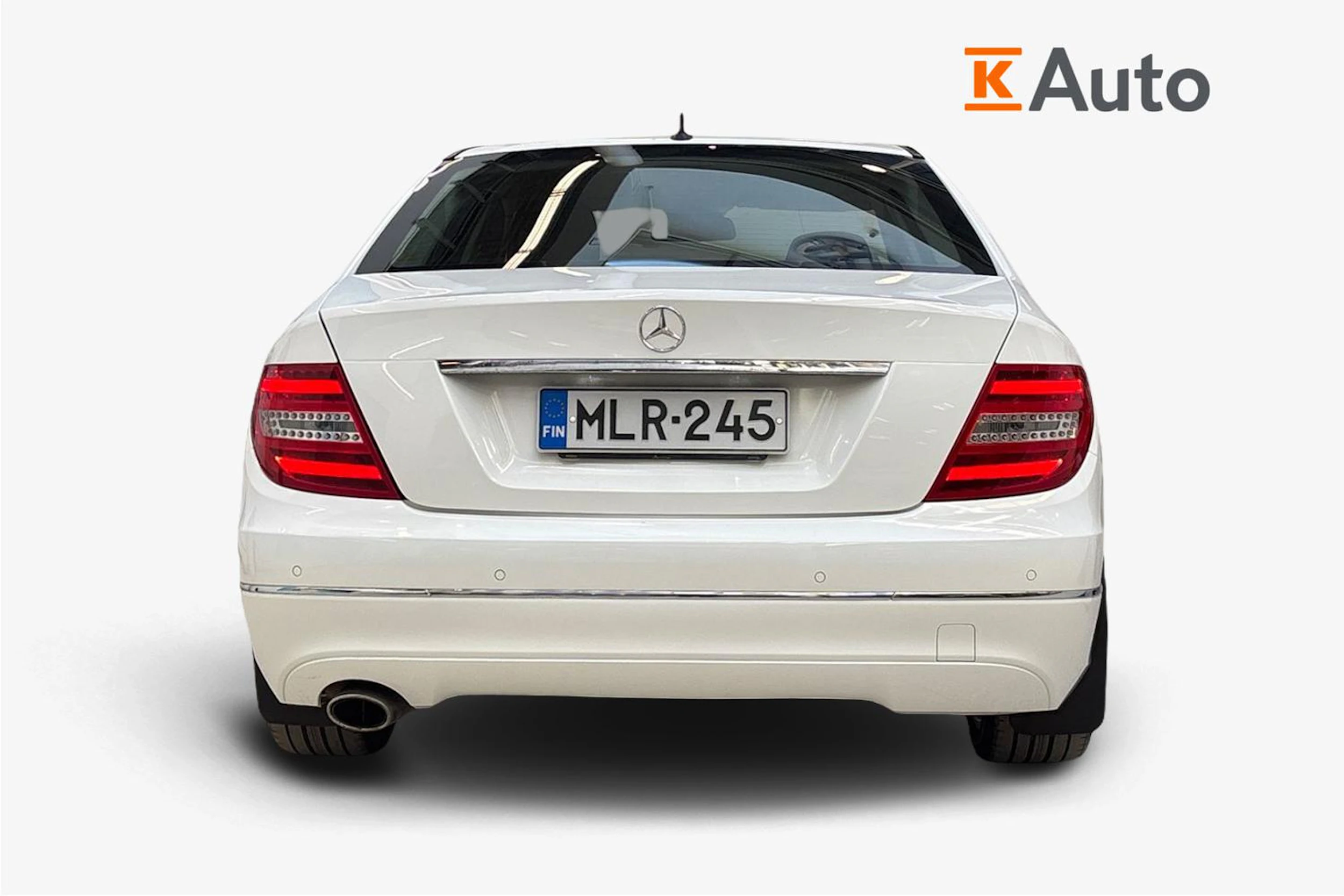 valkoinen Mercedes-Benz C 2014 kuva 3.