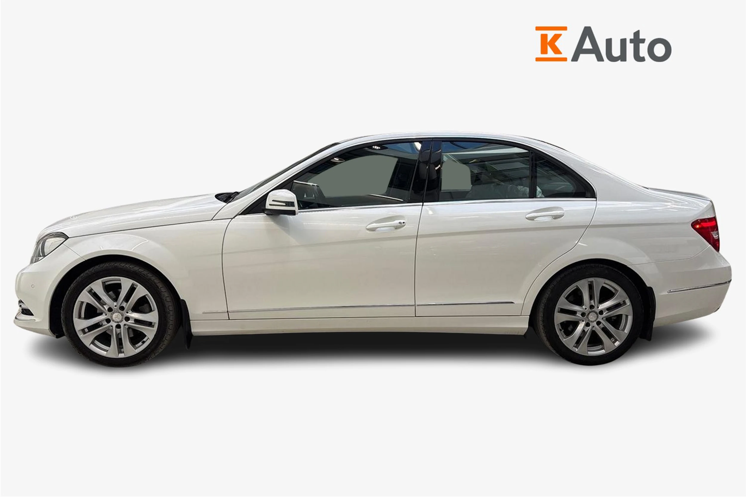 valkoinen Mercedes-Benz C 2014 kuva 5.