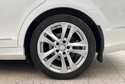 valkoinen Mercedes-Benz C 2014 kuva 10.