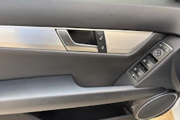 valkoinen Mercedes-Benz C 2014 kuva 13.