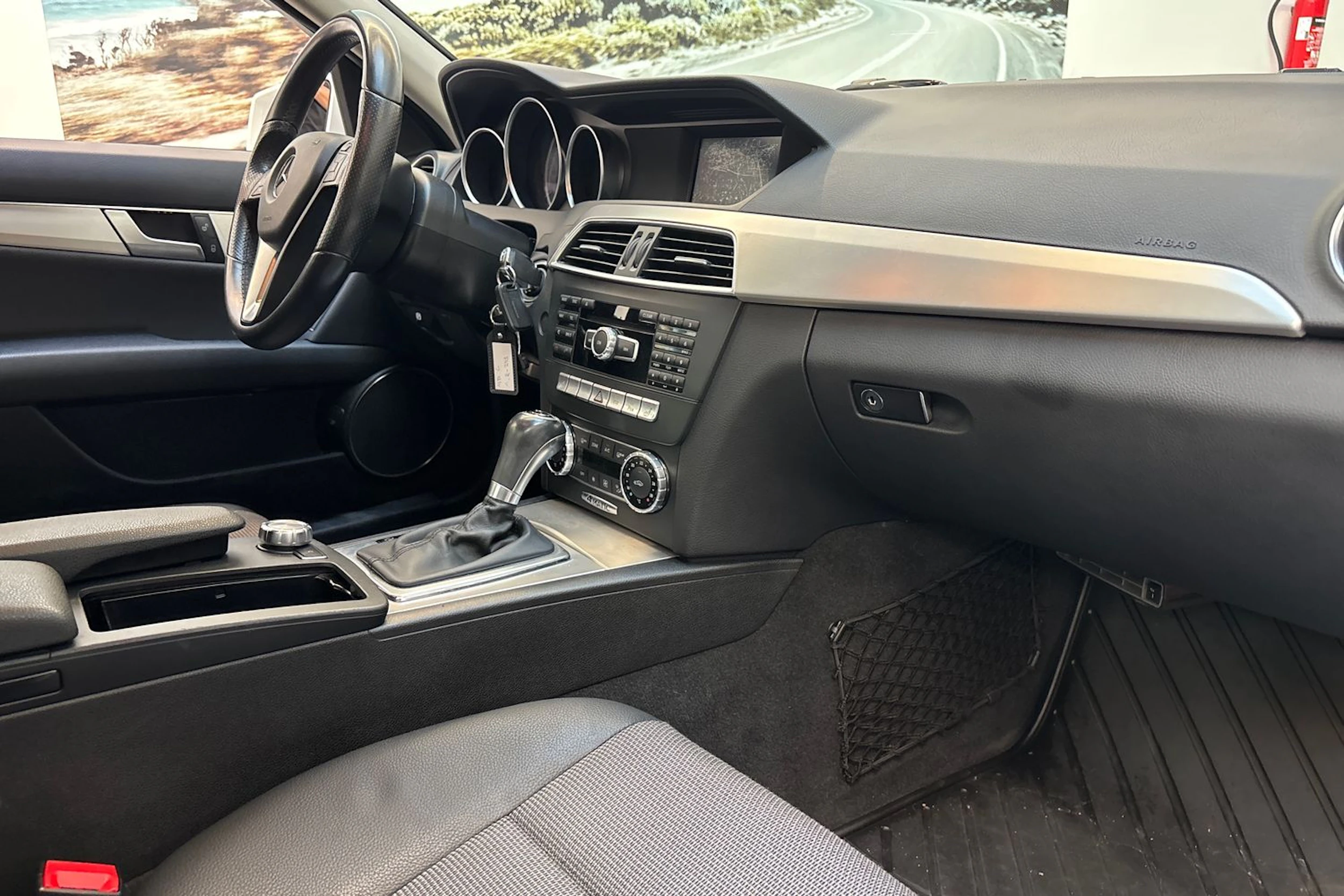 valkoinen Mercedes-Benz C 2014 kuva 21.