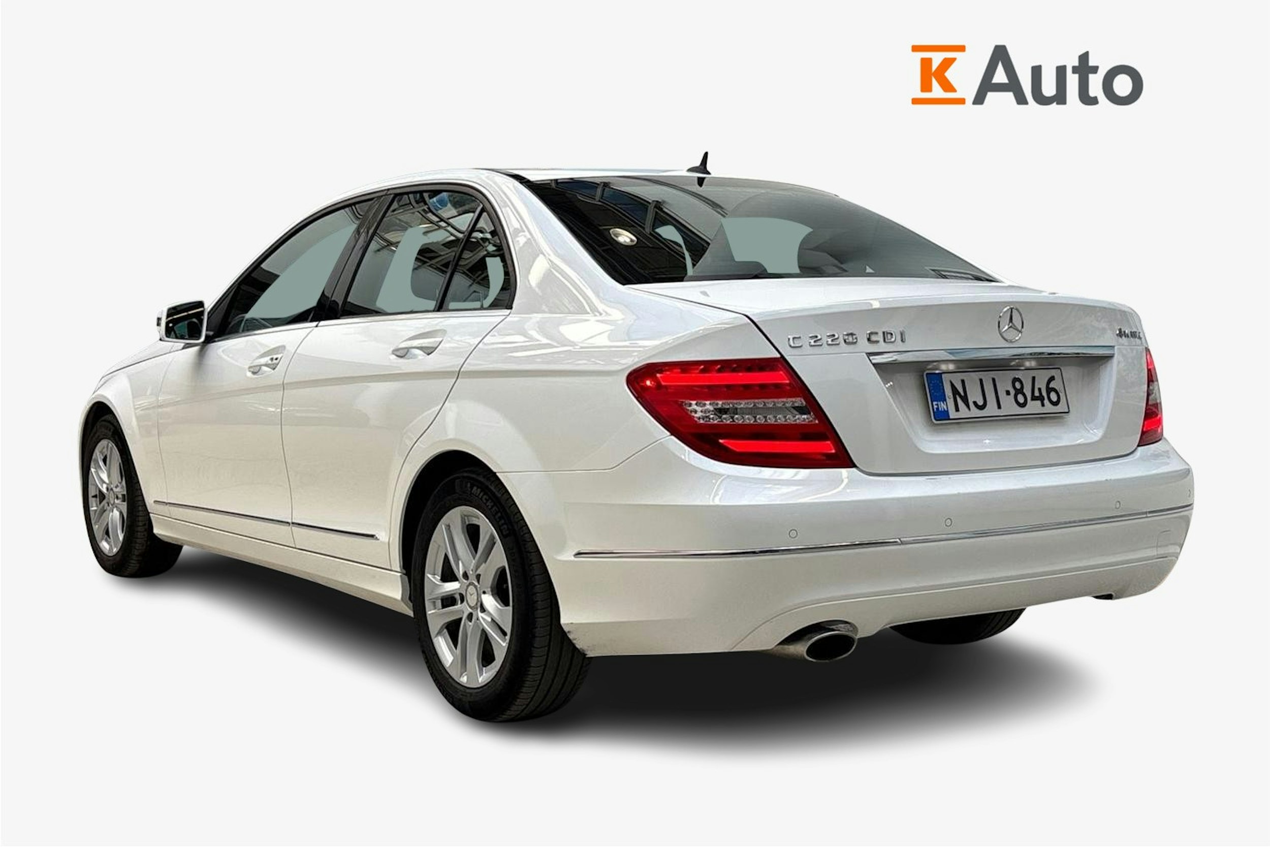 valkoinen Mercedes-Benz C 2014 kuva 2.