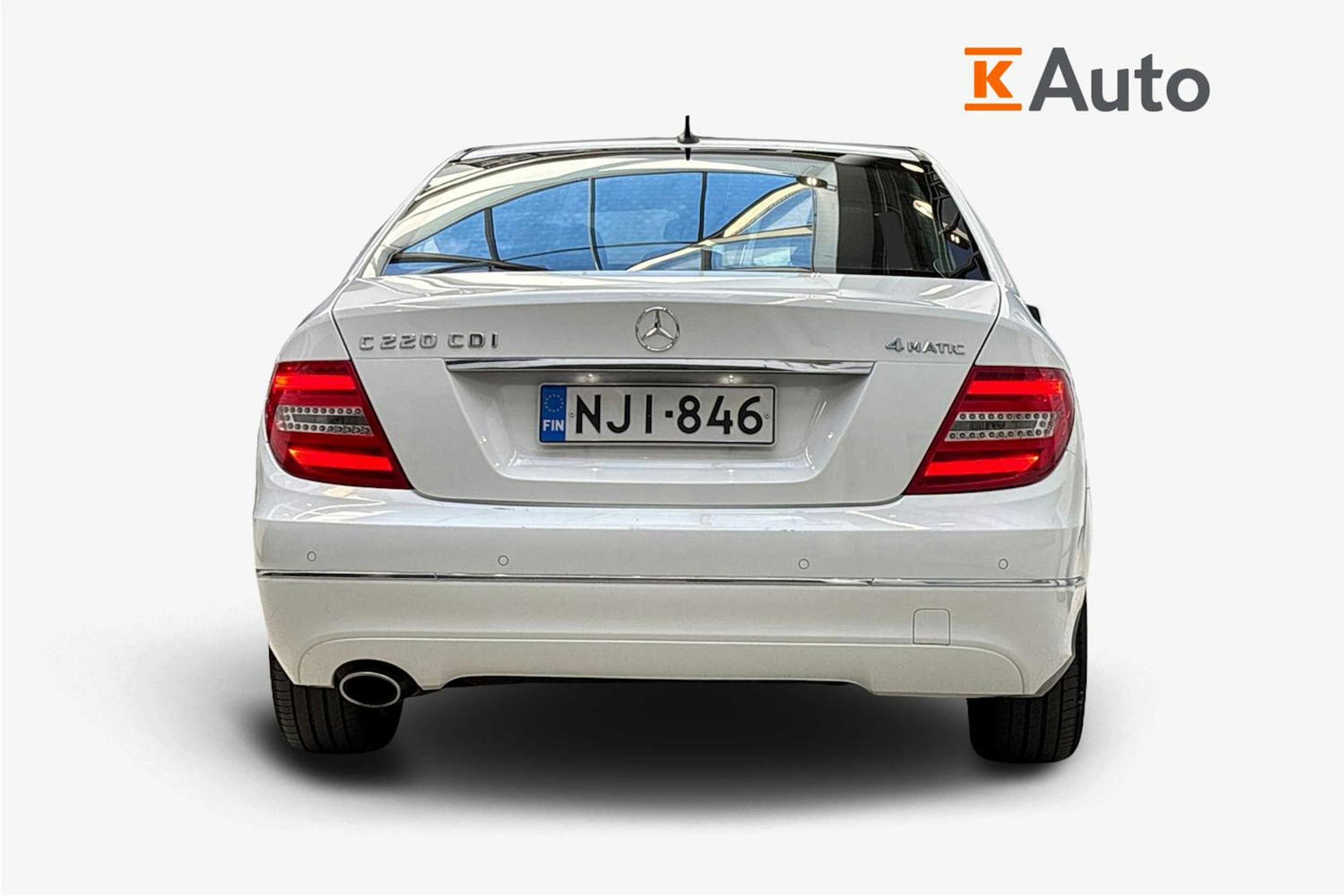 valkoinen Mercedes-Benz C 2014 kuva 3.