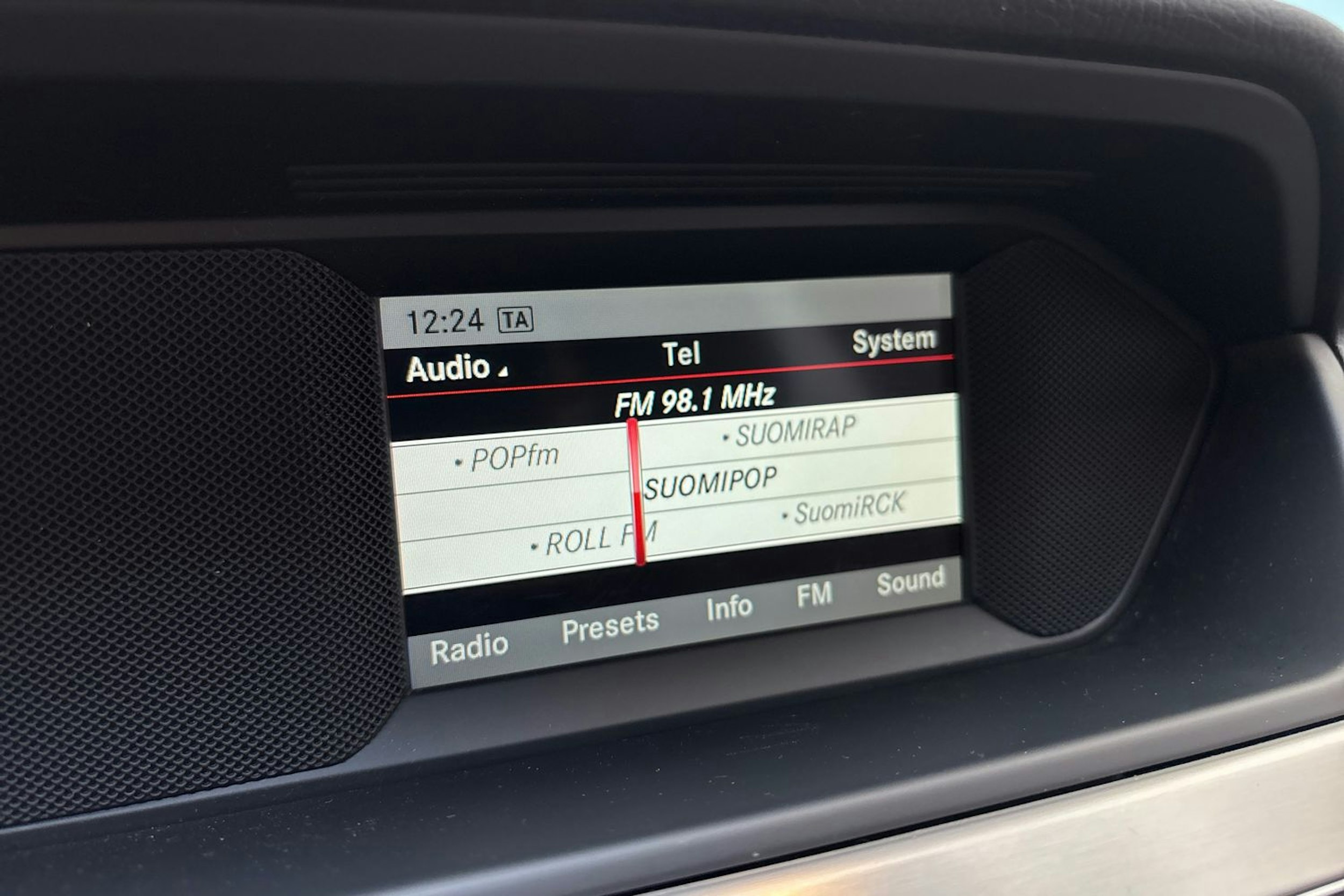 valkoinen Mercedes-Benz C 2014 kuva 20.